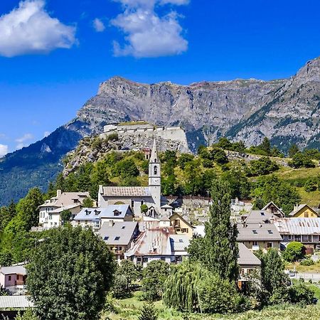 L'Auberge Saint-Vincent-les-Forts エクステリア 写真