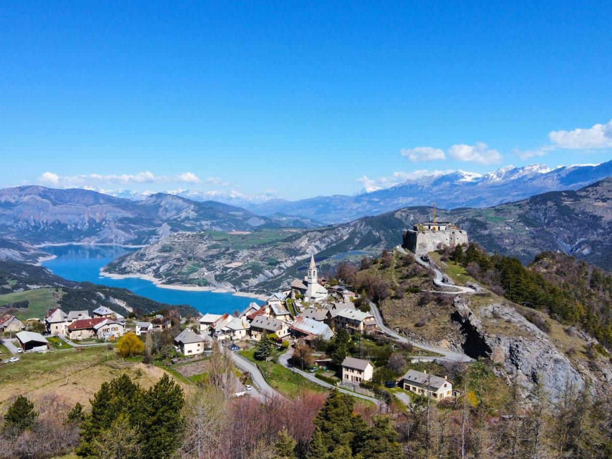 L'Auberge Saint-Vincent-les-Forts エクステリア 写真